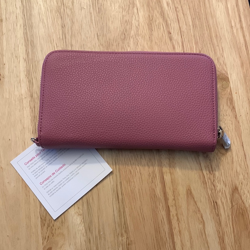 New All About The Benjamin wallet from Thirty-one